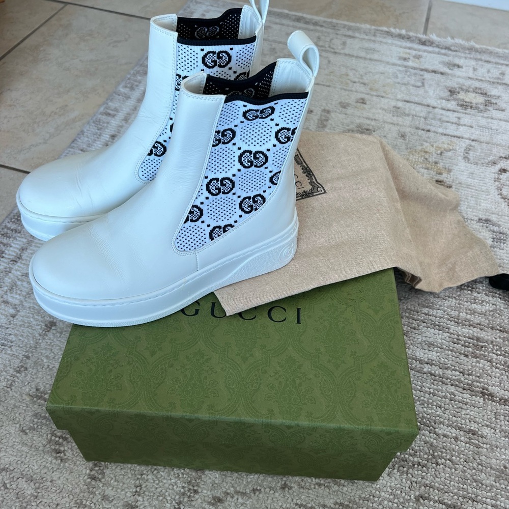 Gucci White Boots with Monogram Accent